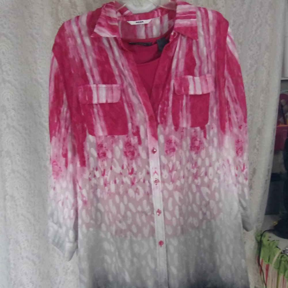 Alia Ombre Tunic Blouse White Gray Pink Free Lize Claiborne Tank Top
